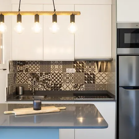 Апартаменты Casa Lucien - Newly Refurbished With Swimming Pool - Ideal For Couples