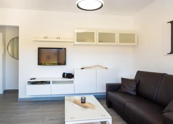 アパート Casa Lucien - Newly Refurbished With Swimming Pool - Ideal For Couples