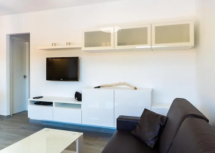 Casa Lucien - Newly Refurbished With Swimming Pool - Ideal For Couples アパート コラレホ