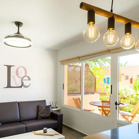 Casa Lucien - Newly Refurbished With Swimming Pool - Ideal For Couples Apartment