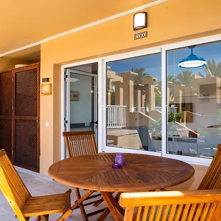 Casa Lucien - Newly Refurbished With Swimming Pool - Ideal For Couples Apartment *