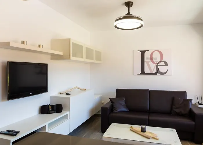 דירה Casa Lucien - Newly Refurbished With Swimming Pool - Ideal For Couples