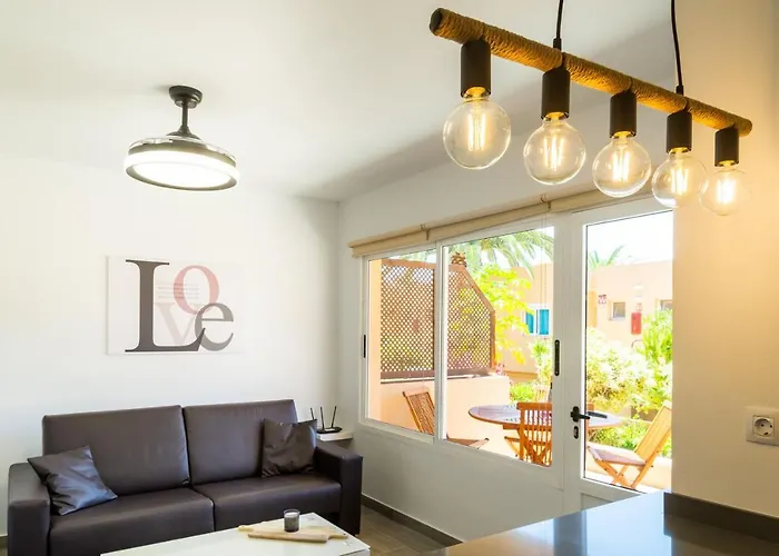 Casa Lucien - Newly Refurbished With Swimming Pool - Ideal For Couples דירה